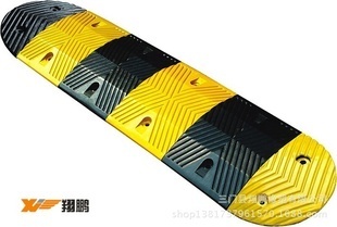 道路減速設(shè)備 橡膠減速帶、減速壟、路沿坡的綜合應(yīng)用與價(jià)值